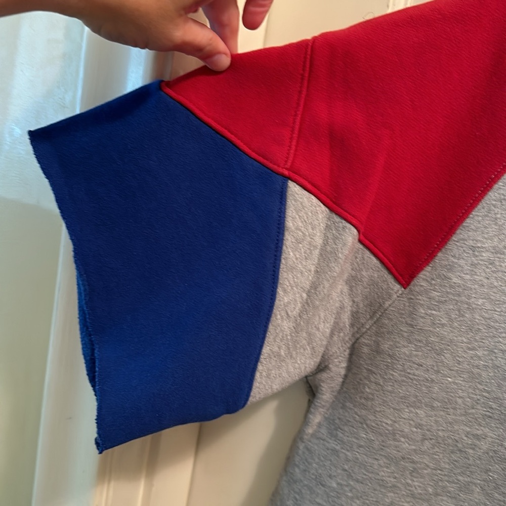 Patriots sweatshirt - Picture 4 of 5